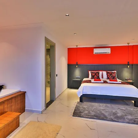 Luxury In Uzumlu Village *