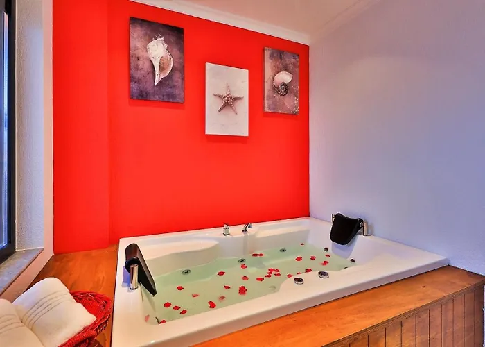Luxury In Uzumlu Village ヴィラ