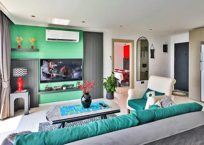 Luxury In Uzumlu Village ヴィラ