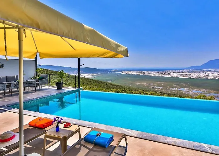 Luxury In Uzumlu Village *