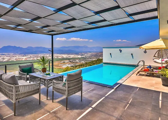 Luxury In Uzumlu Village カルカン