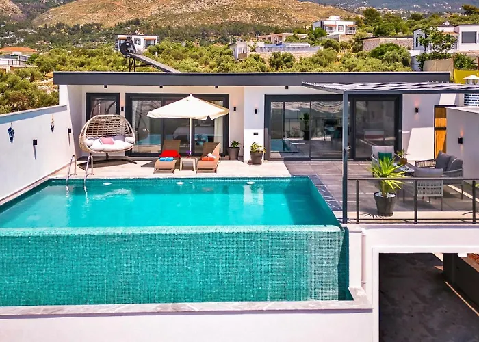 Luxury In Uzumlu Village ヴィラ カルカン