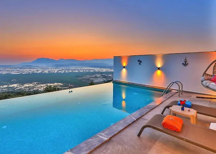 Luxury In Uzumlu Village ヴィラ *