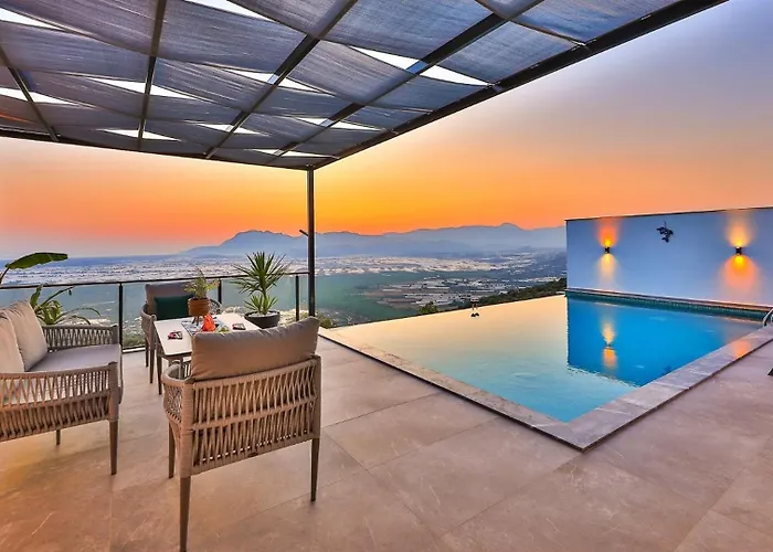 Luxury In Uzumlu Village *